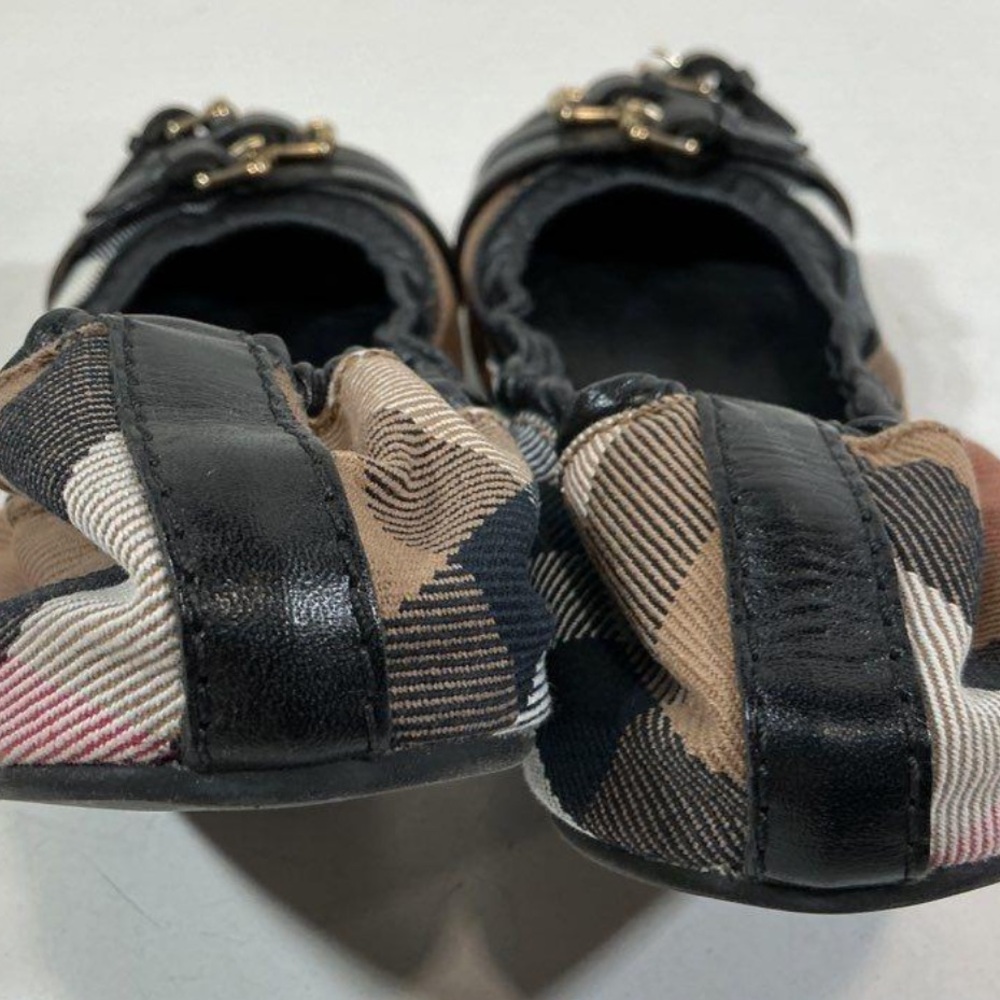 Women's Burberry Nova Check Plaid Ballet Flats w/Triple Buckle Detail Size 38.5 - Picture 4 of 5